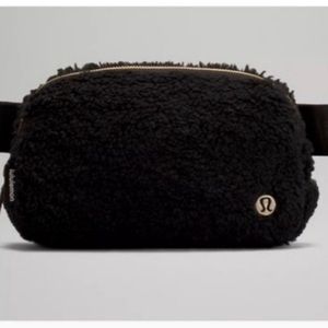 NEW Lululemon Fleece Belt Bag